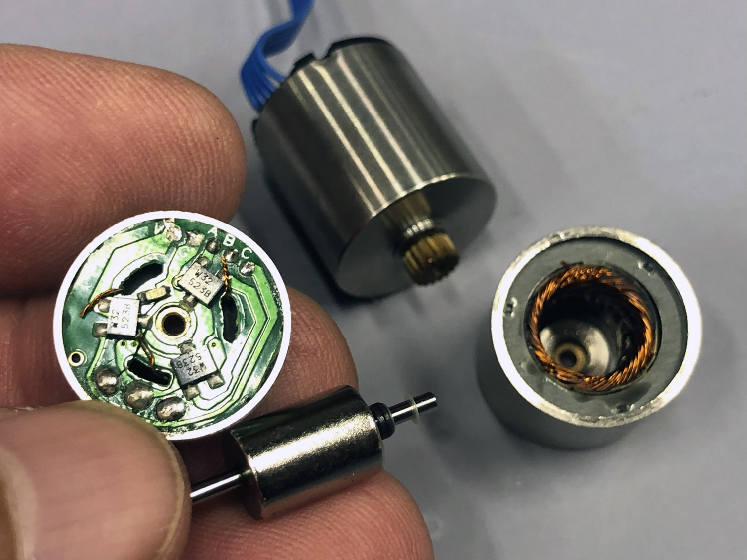 1500px about RC servo motors Brushless 2