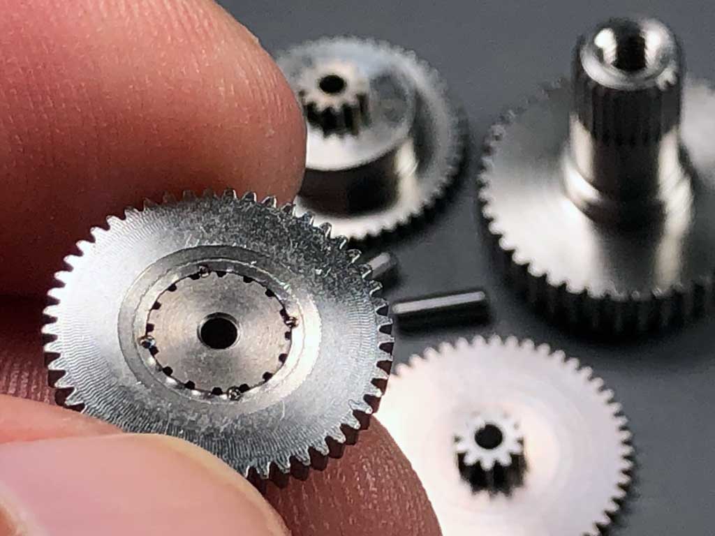 image showing the stainless steel gears used in ProModeler servos